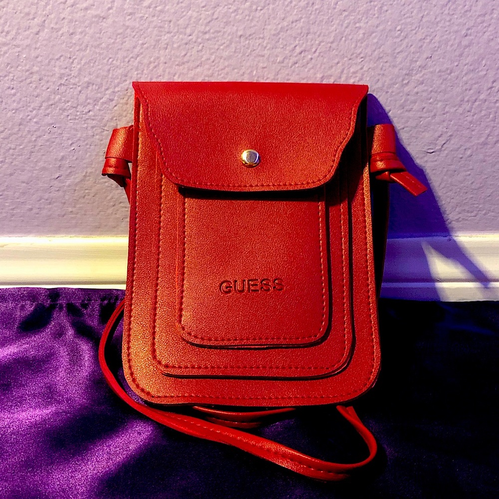 Non-authentic Red Cross body purse